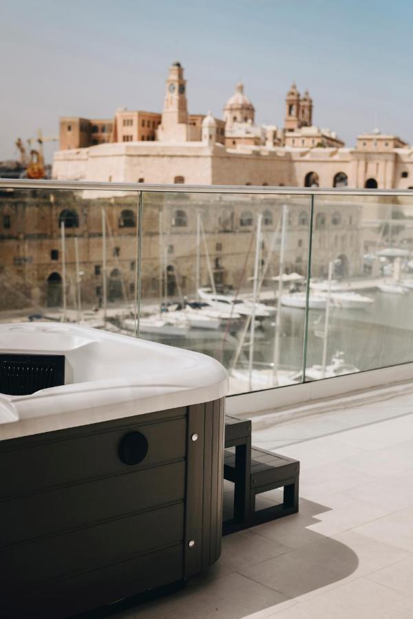 Dock 1 Boutique Hotel Cospicua ภายนอก รูปภาพ