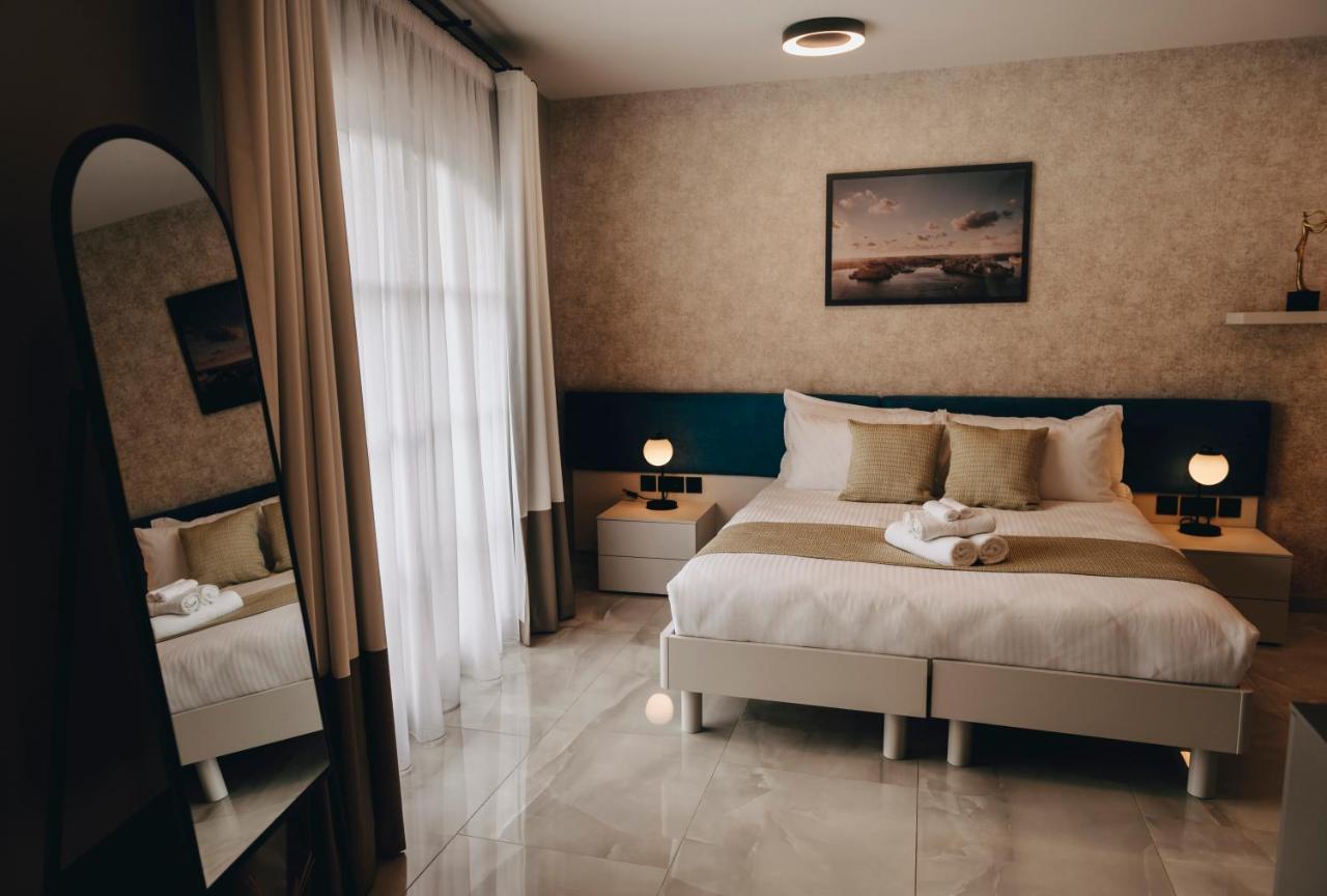Dock 1 Boutique Hotel Cospicua ภายนอก รูปภาพ
