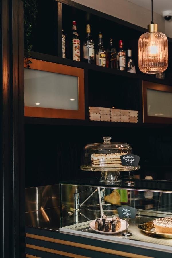 Dock 1 Boutique Hotel Cospicua ภายนอก รูปภาพ